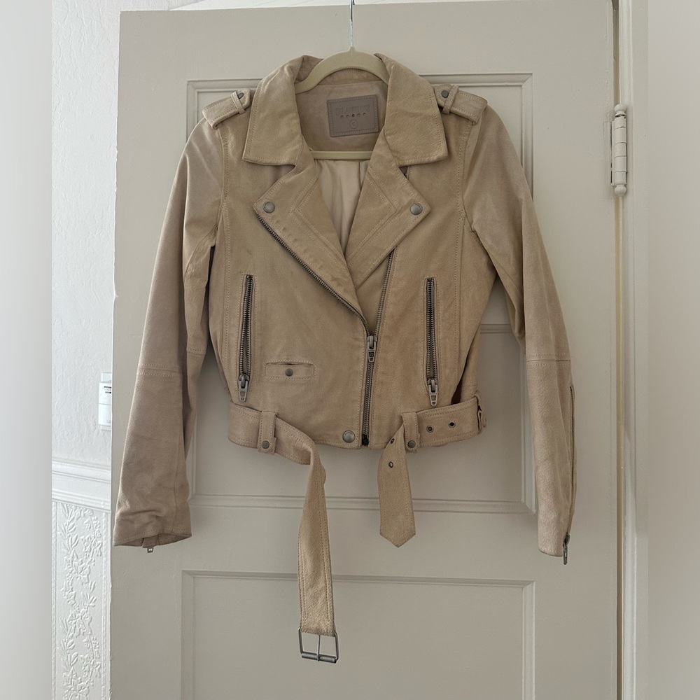 Gorgeous suede cream coat